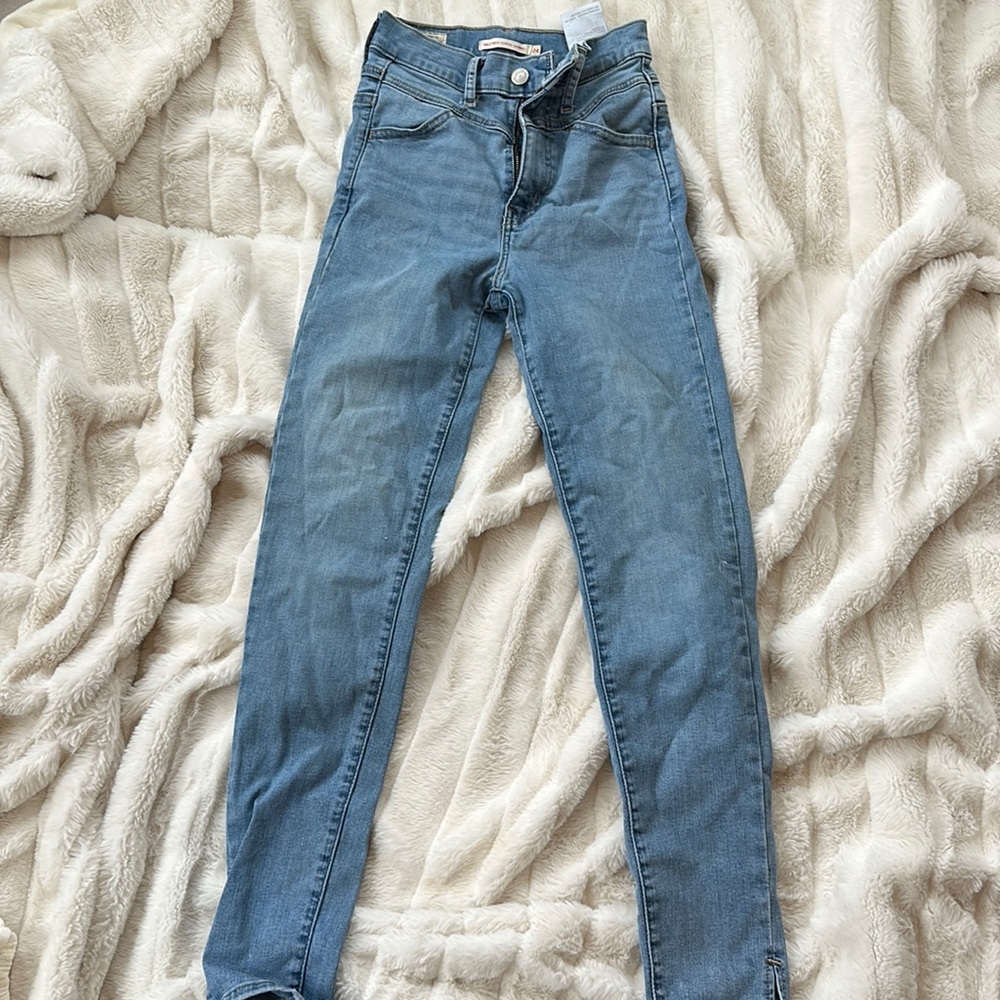 Levi Mile High Super Skinny Jeans 24